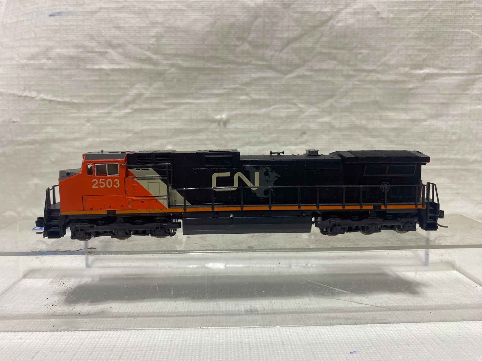 N Scale 176-3202 Kato USA Canadian National GE C44-9W w/DCC RD#2503