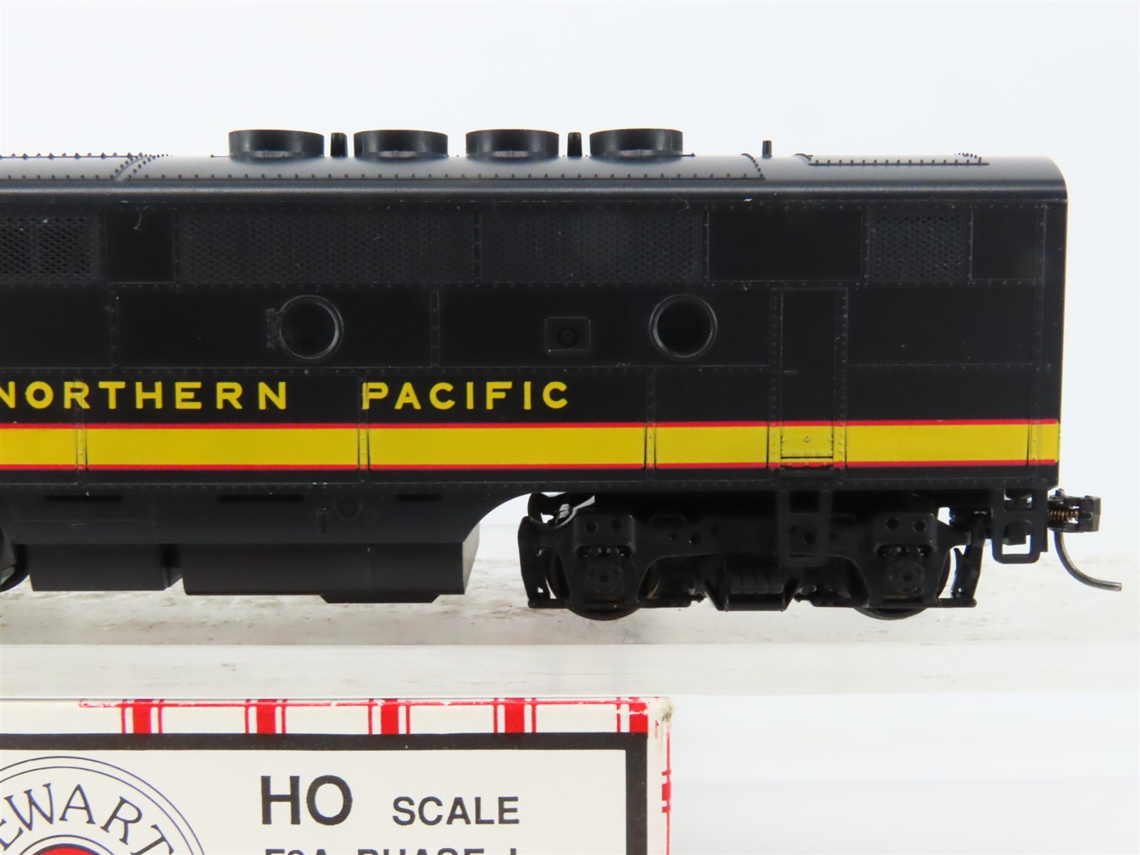 HO Scale Stewart 8090 NP Northern Pacific EMD F3A Ph. I Diesel No# w/DCC & Sound