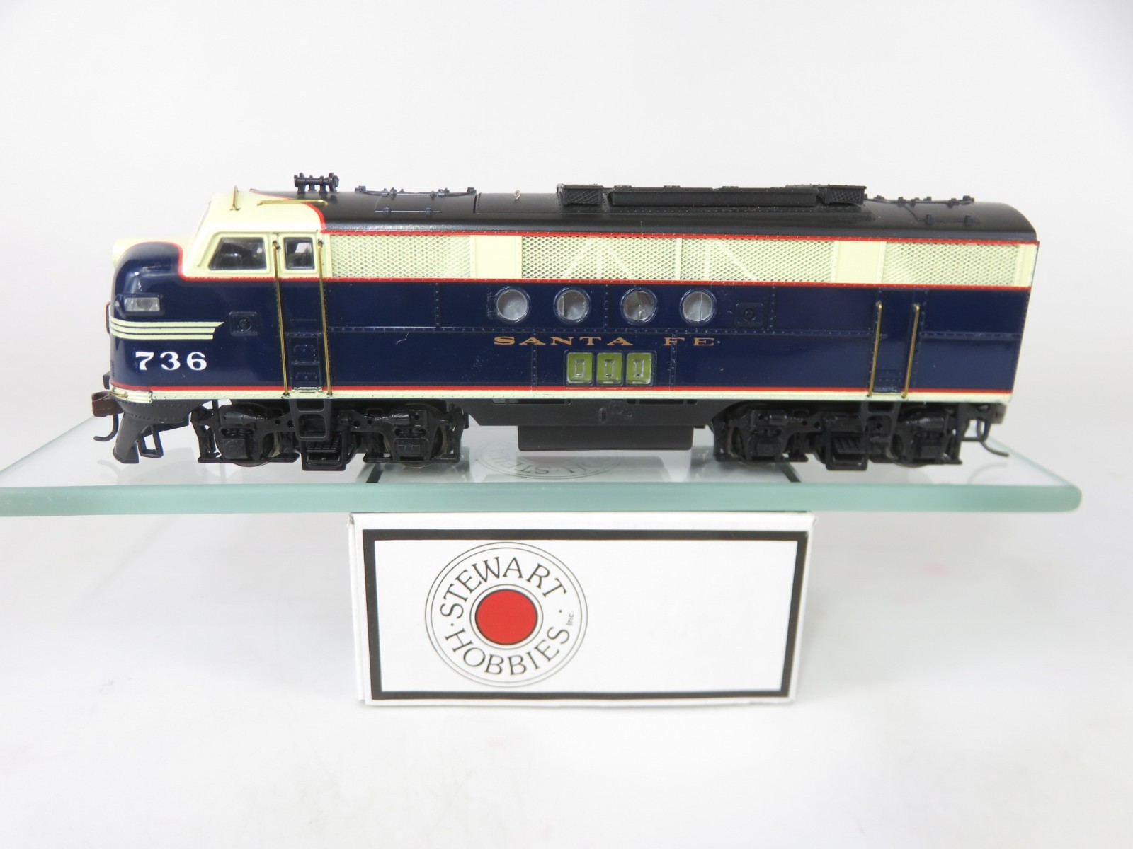 Stewart Hobbies HO Scale AT&SF Santa Fe EMD FT Diesel Locomotive #736 DCC