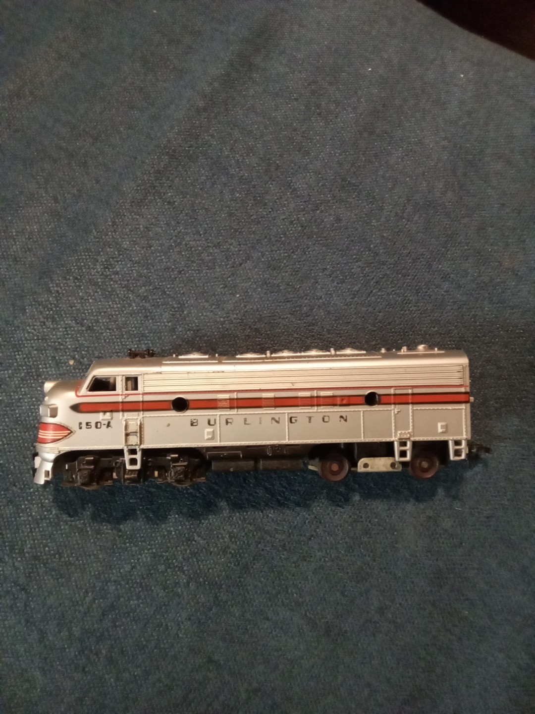 Bachmann/Hawthorne 150A HO Gauge Model Railroad Burlington Diesel Locomotive
