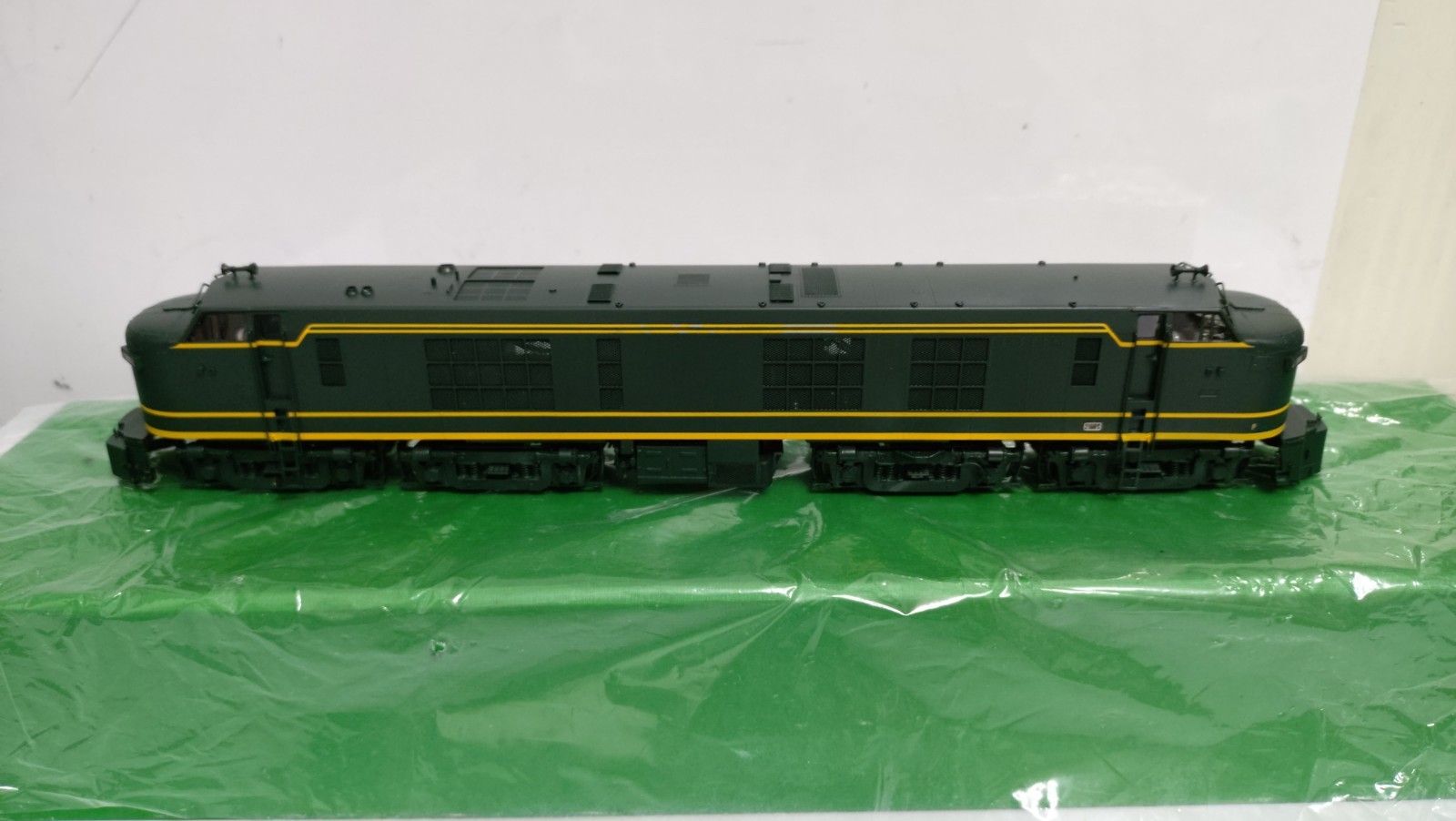 Overland (OMI) Brass Alco/GE Double Ended Gas Turbine – HO scale