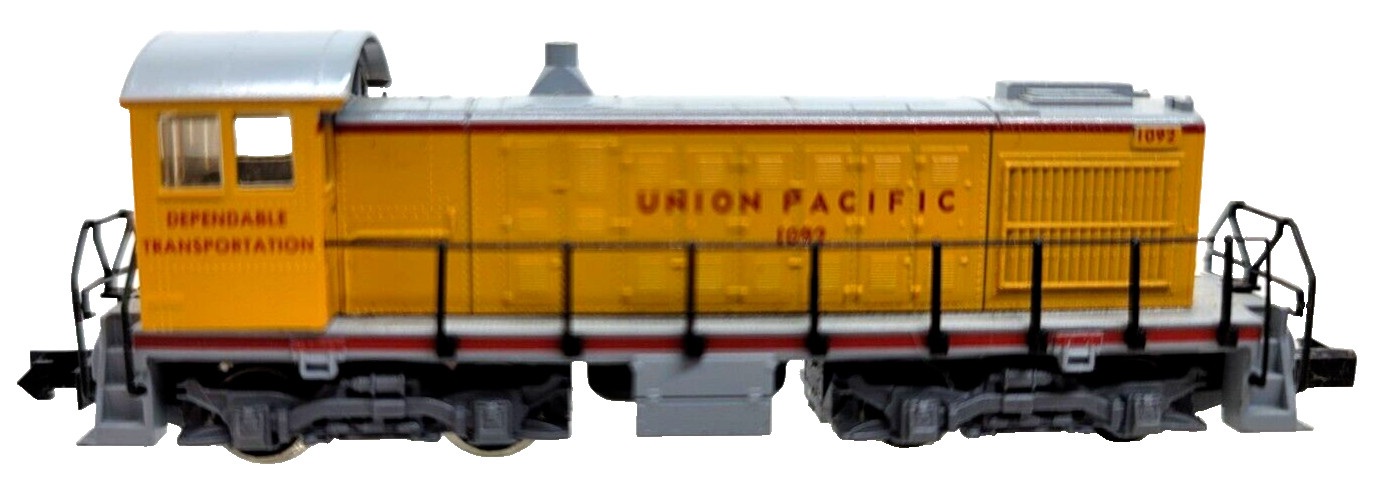 N 9mm Arnold 5022 Alco S-2 Diesel loco Union Pacific #1092 (Tested) rapido cplrs