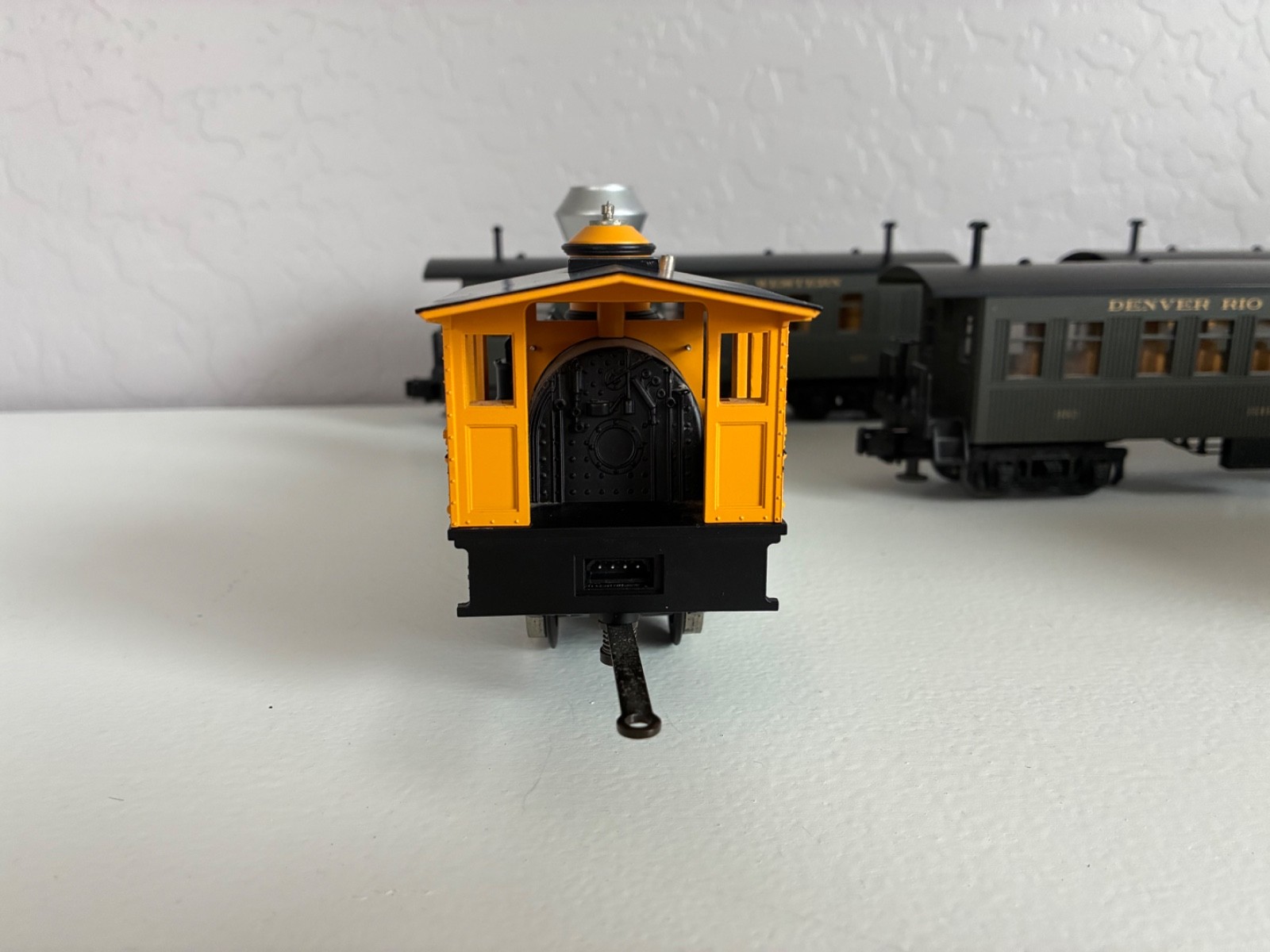 MTH 30-1160 30-6406 Denver & Rio Grande Steam Engine & Overton Passenger Cars