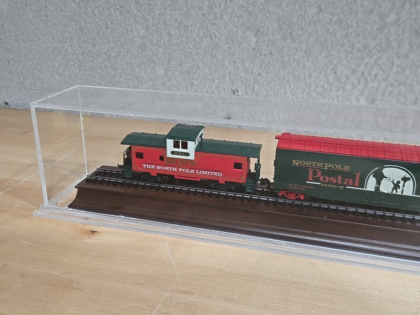 Franklin Mint HO Train North Pole Limited Steam Locomotive Tender Car Track Case