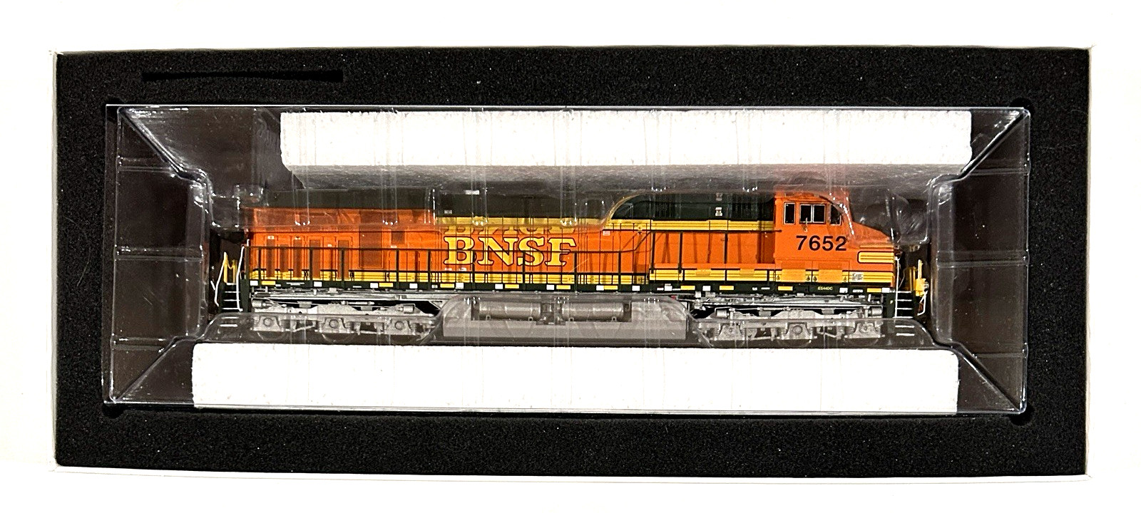 HO Scale Athearn Genesis ATHG83004 Burlington Northern Santa Fe BNSF ES44DC 7652