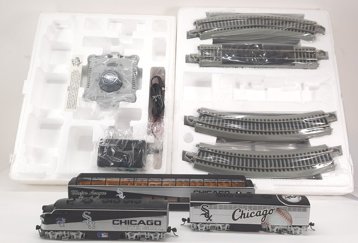 The Chicago White Sox Bachmann Hawthorne Village HO Locomotive Train