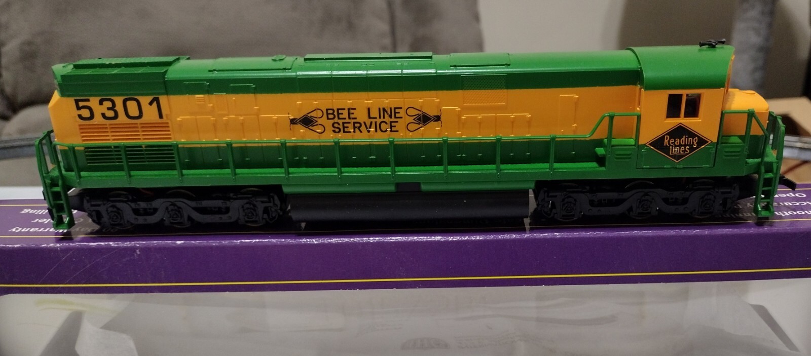 IHC Premier Series #23275 Locomotive Alco C-628 RDG Reading Bee Line Service