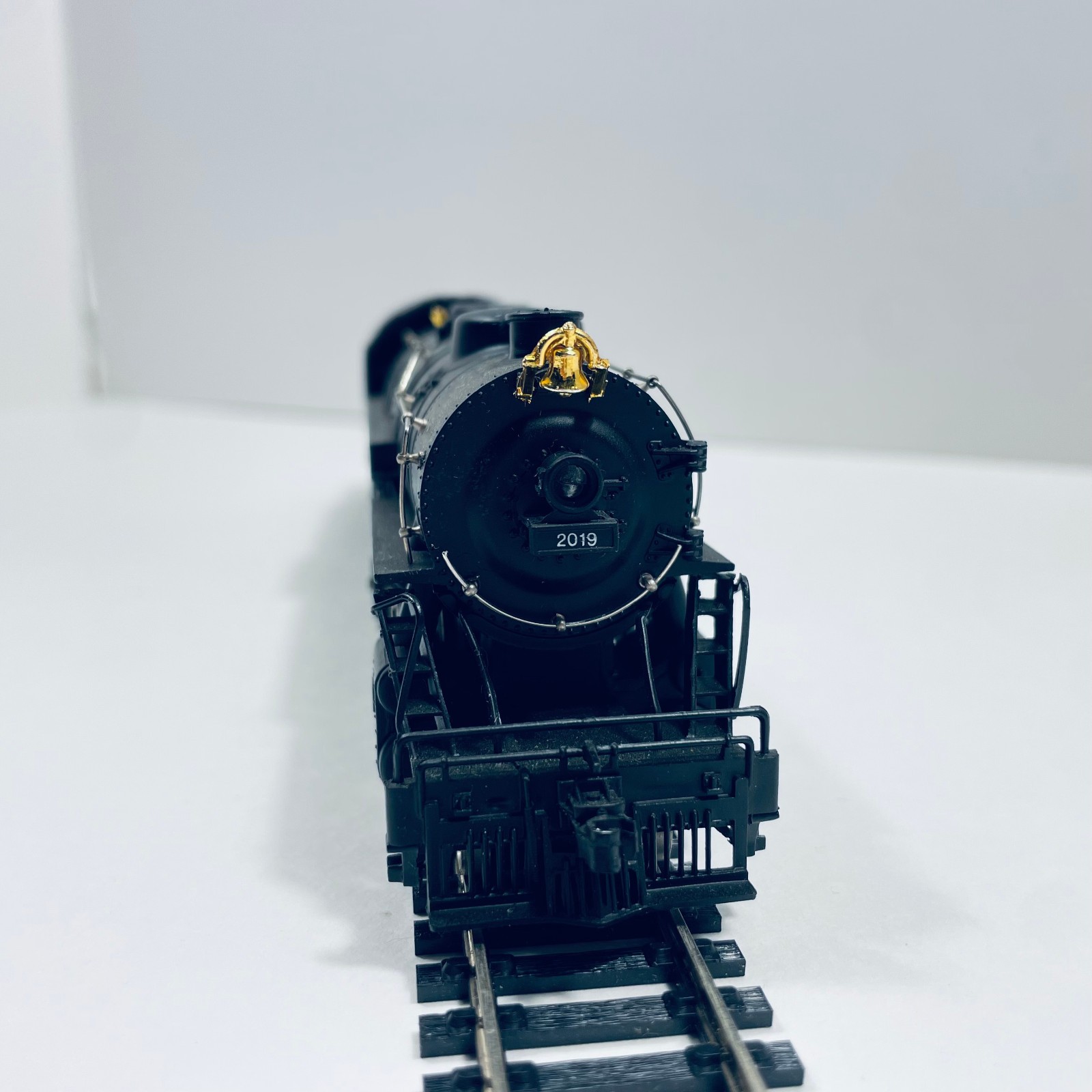 HO Scale Bachmann 2-8-0 Consolidation Steam Locomotive and Tender HOE-9