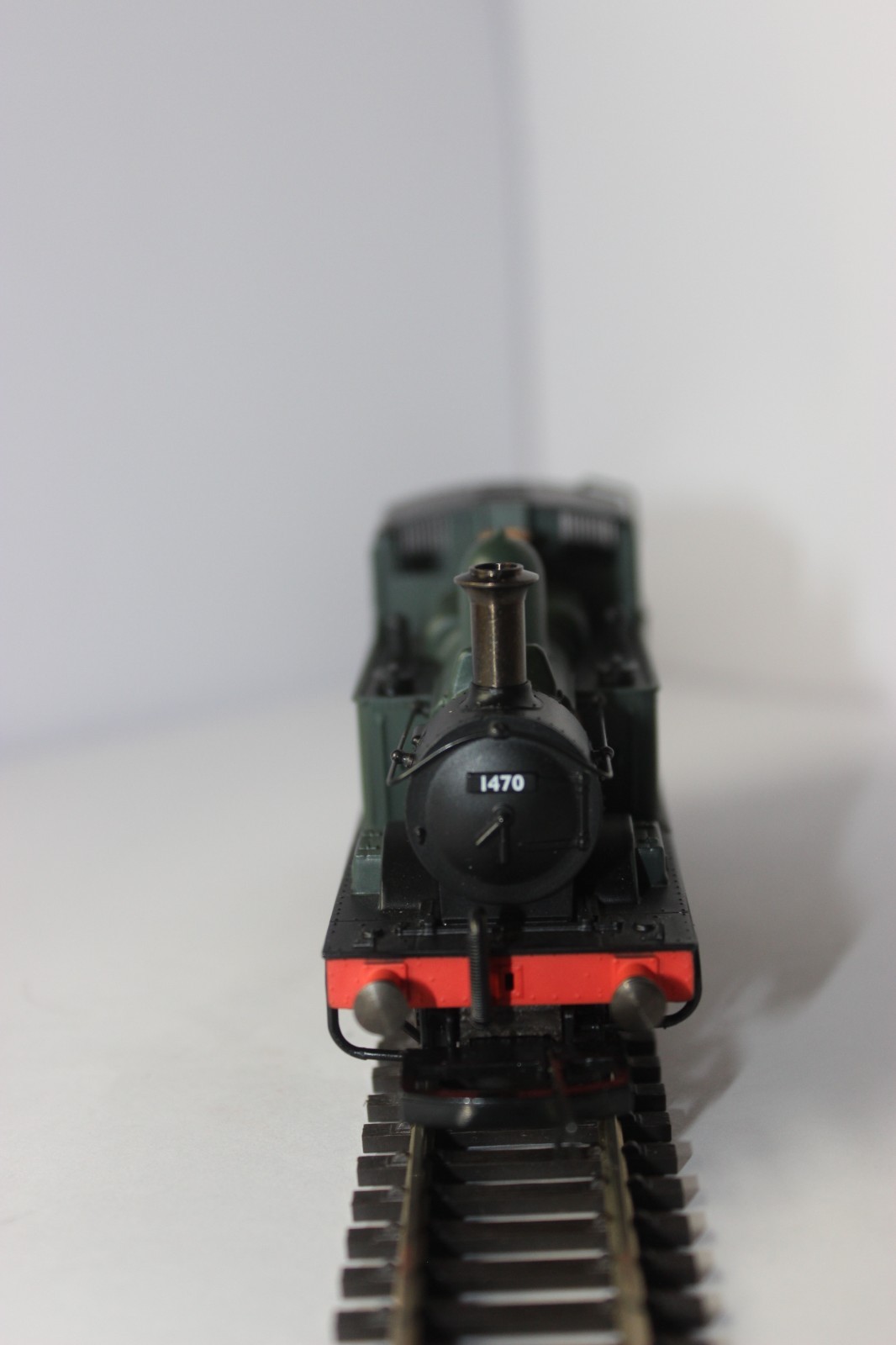 Hornby R2095B BR 0-4-2T Class 14XX Steam Locomotive ‘1470’ Boxed