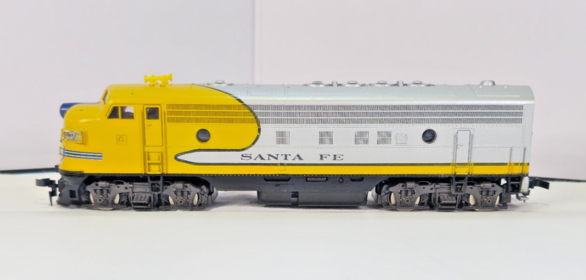 Vintage Atlas HO Scale Santa Fe FP -7 Diesel Locomotive Original Box Tested Good