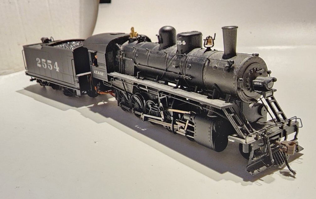 Bachmann Spectrum HO 2-10-0 Russian Decapod A.T. & S.F. #2554