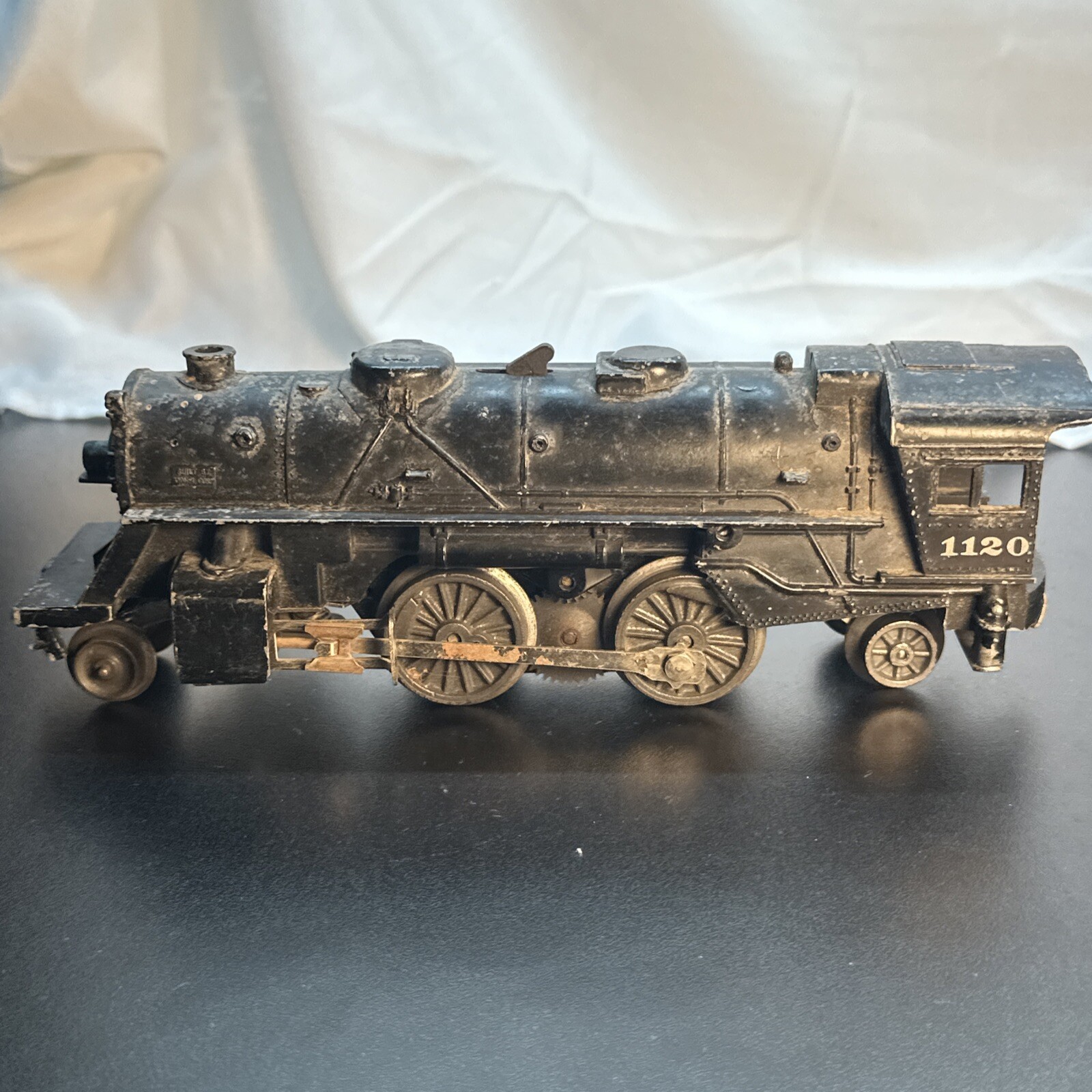 Vintage Lionel Locomotive 1120 2-4-2 W/ Tin Lionel Scout Tender Black train