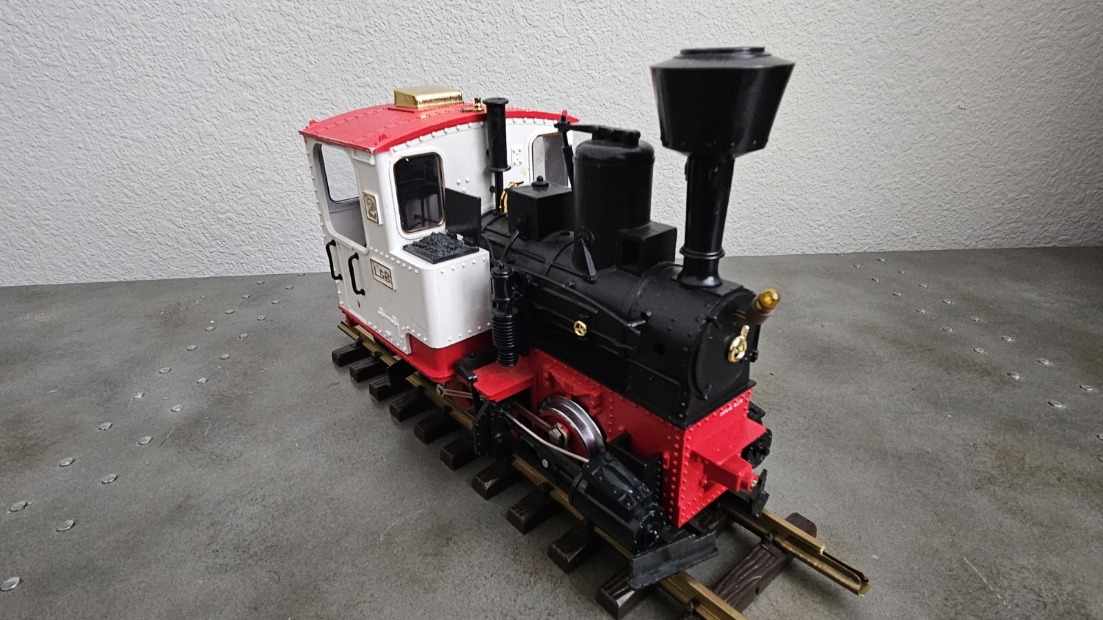 LGB 2020D WHITE 0-4-0 STEAM ENGINE Tested Runs Perfectly See Pics And Video