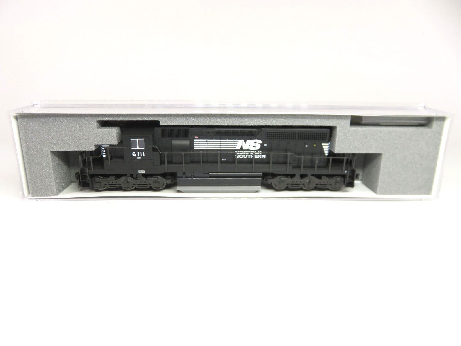 Kato 176-4826 N Scale NS Norfolk Southern EMD SD40-2 Diesel Locomotive #6111 NIB