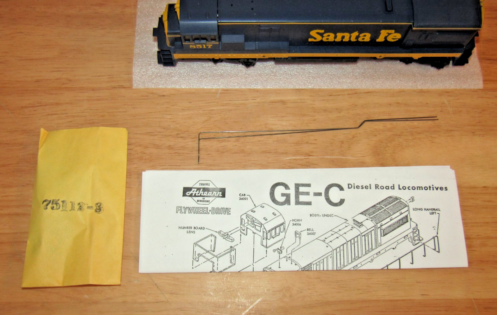 Athearn HO 3501 Santa Fe U33-C Powered Engine Diesel Locomotive 8517 NEW