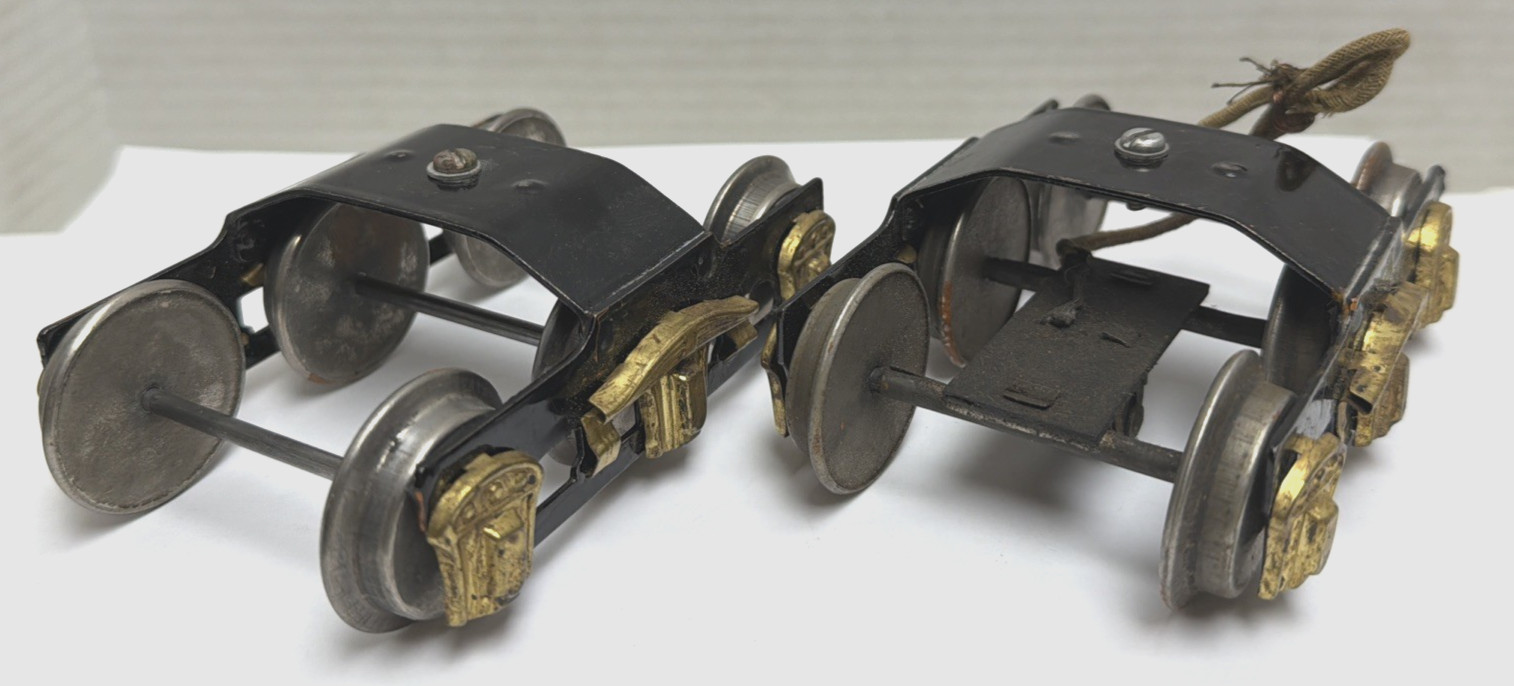 LOT OF 2 PREWAR IVES WIDE/STANDARD GAUGE 6-WHEELS TRUCKS FOR PASSENGER CARS