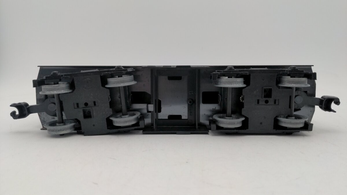 Lionel 6-8453 O Gauge Erie Alco Non-Powered B-Unit Diesel Locomotive EX