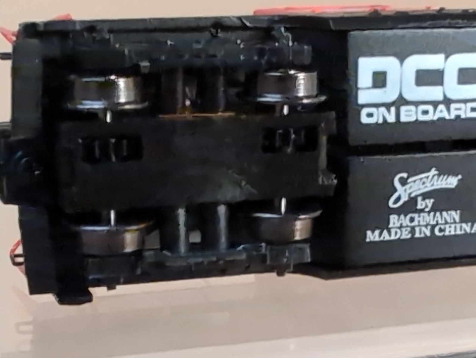 Bachmann Spectrum N Scale 81855 GE 44 Ton Diesel Switcher New Haven #0818 DCC…
