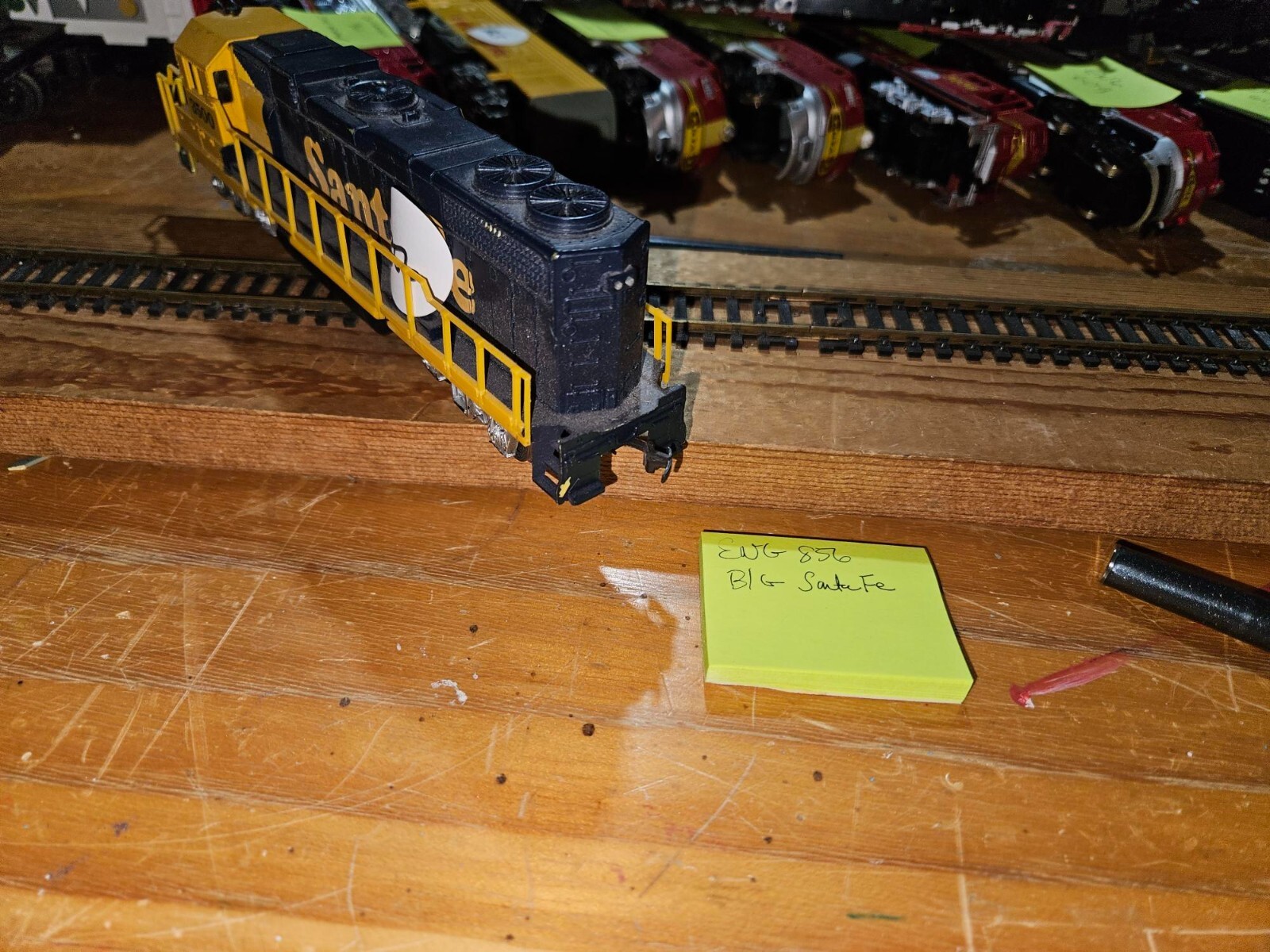 SANTA FE 3500 BLUE AND GOLD, SOME MOVEMENT, POSSIBE LOOSE CONNECTIONS, SEE VIDEO