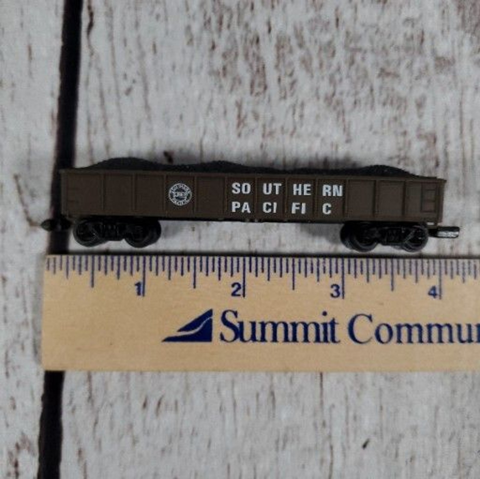 Southern Pacific SP 9725 Diesel Locomotive Coal Car High Speed Metal Products