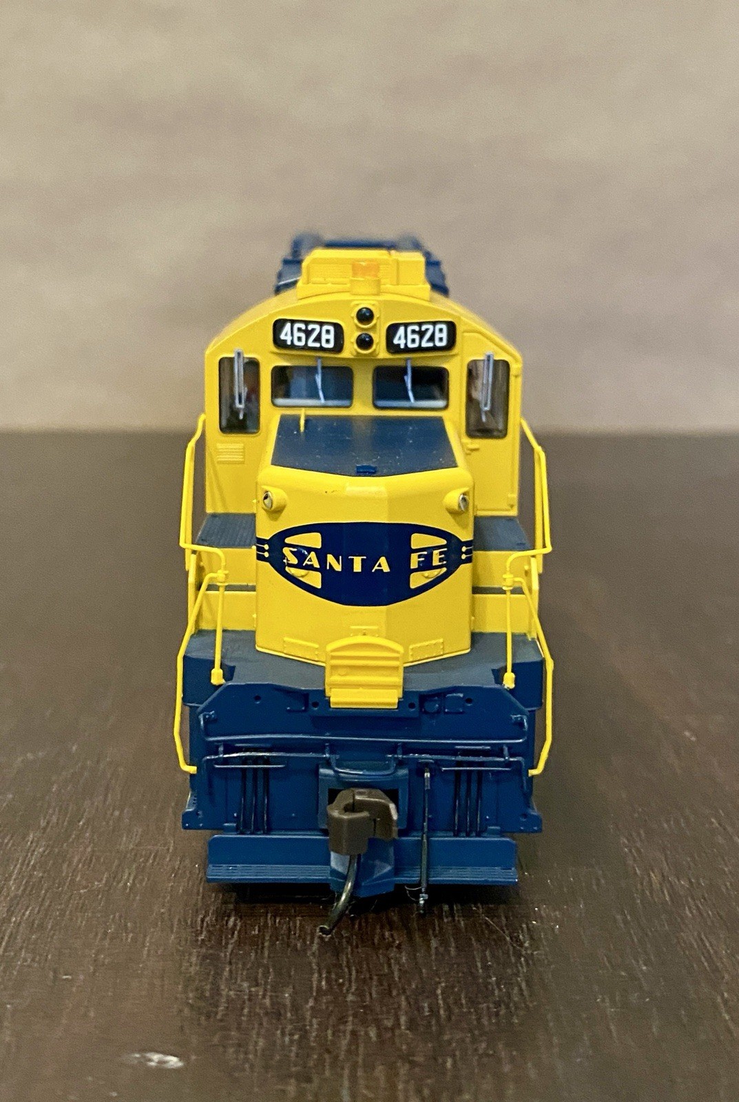 HO Atlas Gold 7932 Santa Fe SD26 (rebuilt SD24) 4628 DCC QSI Sound ATSF SF