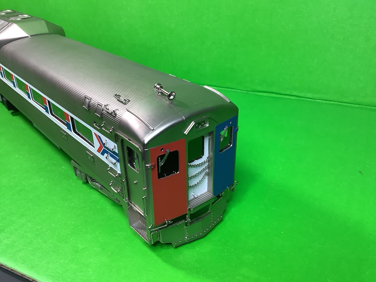 Sunset Models 3rd Rail RDC-2 AMTRAK 2 Rails Powered RDC Car OB,Styrofoam box