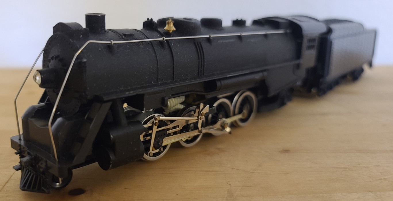 TYCO – HO Scale #7709 Mikado 2-8-2 Steam Locomotive kit Undecorated assembled