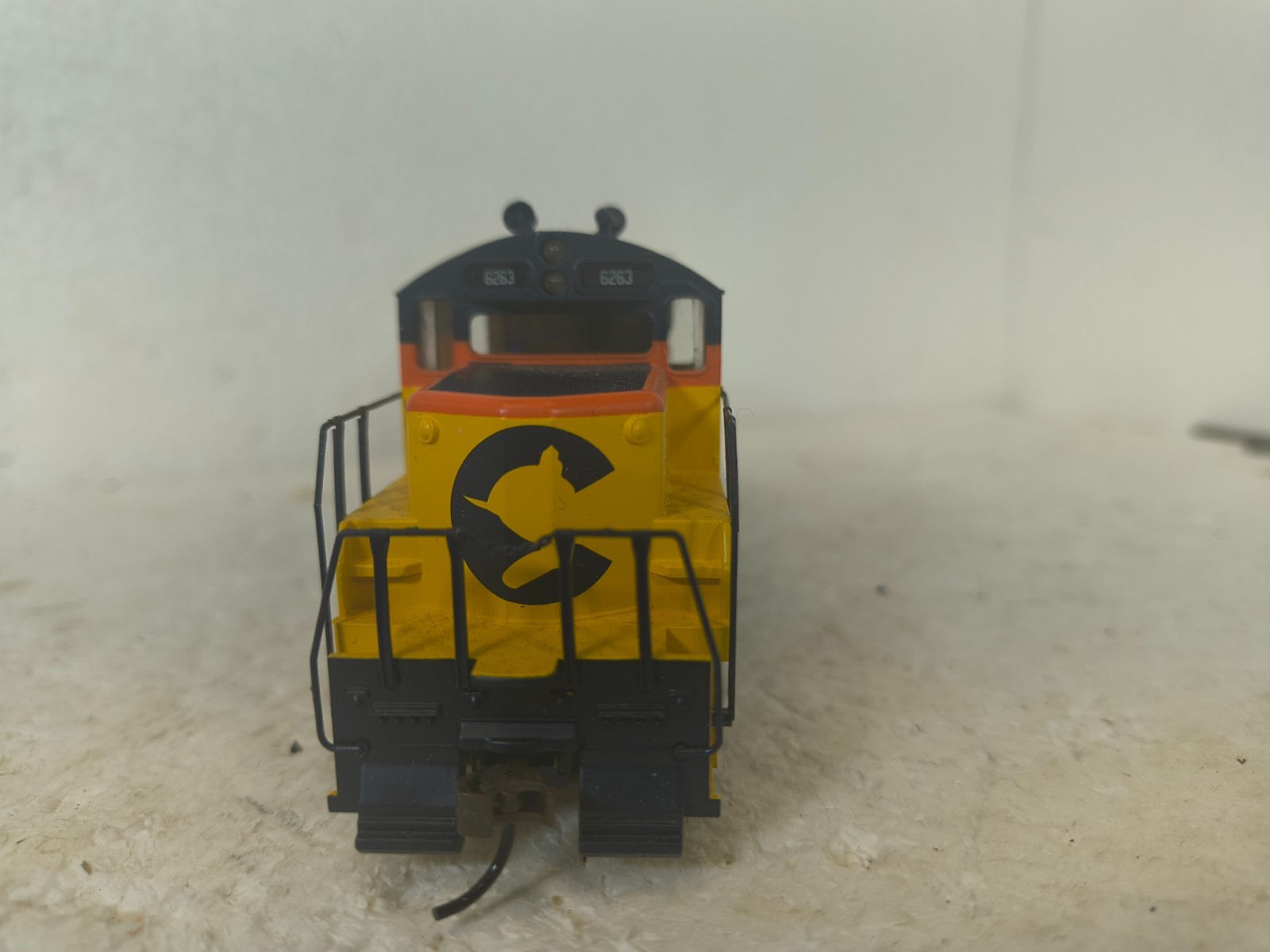 Walters Trainline HO Scale Chessie Systems C&O 6263 GP9M Locomotive 931-5100 LN