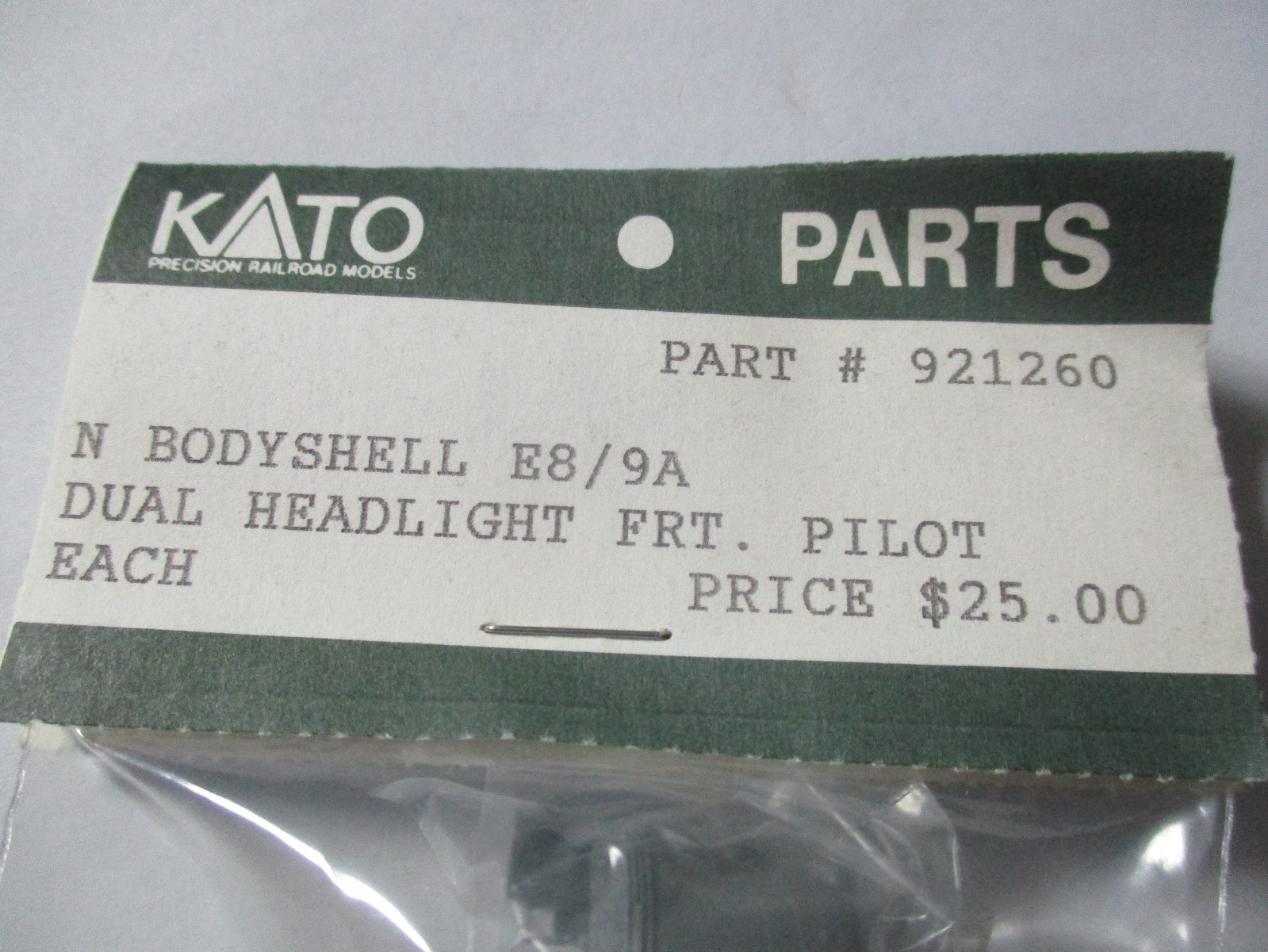 Kato # 921260 Body Shell E8/9A Dual Headlight Freight Pilot. N-Scale