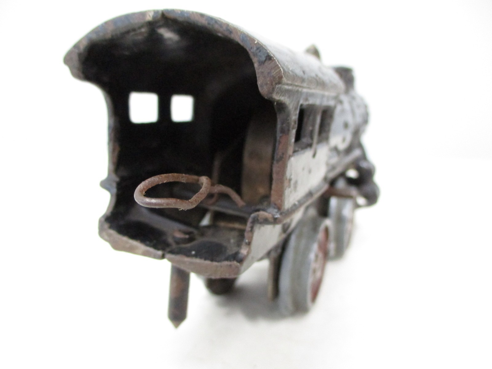 Ives No 19 Loco Cast Iron Windup 8 Inch Prewar O gauge X7728