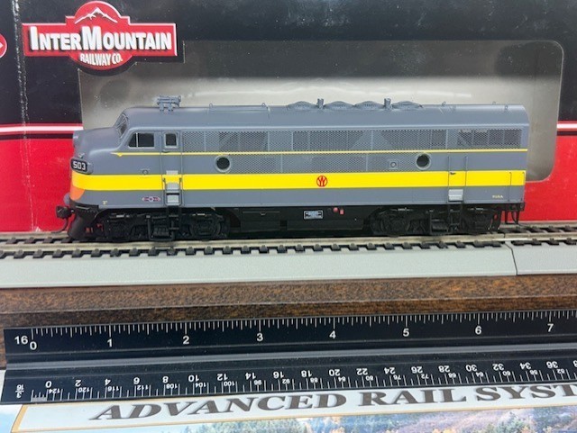 NEW YORK ONTARIO & WESTERN F3A unit EMD DIESEL LOCO- DC / DCC Ready HO Scale NEW