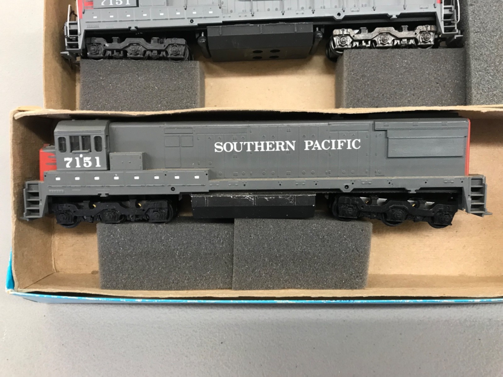 Athearn Ho Scale Southern Pacific U33C Dummy Locos For Parts Or Restore READ