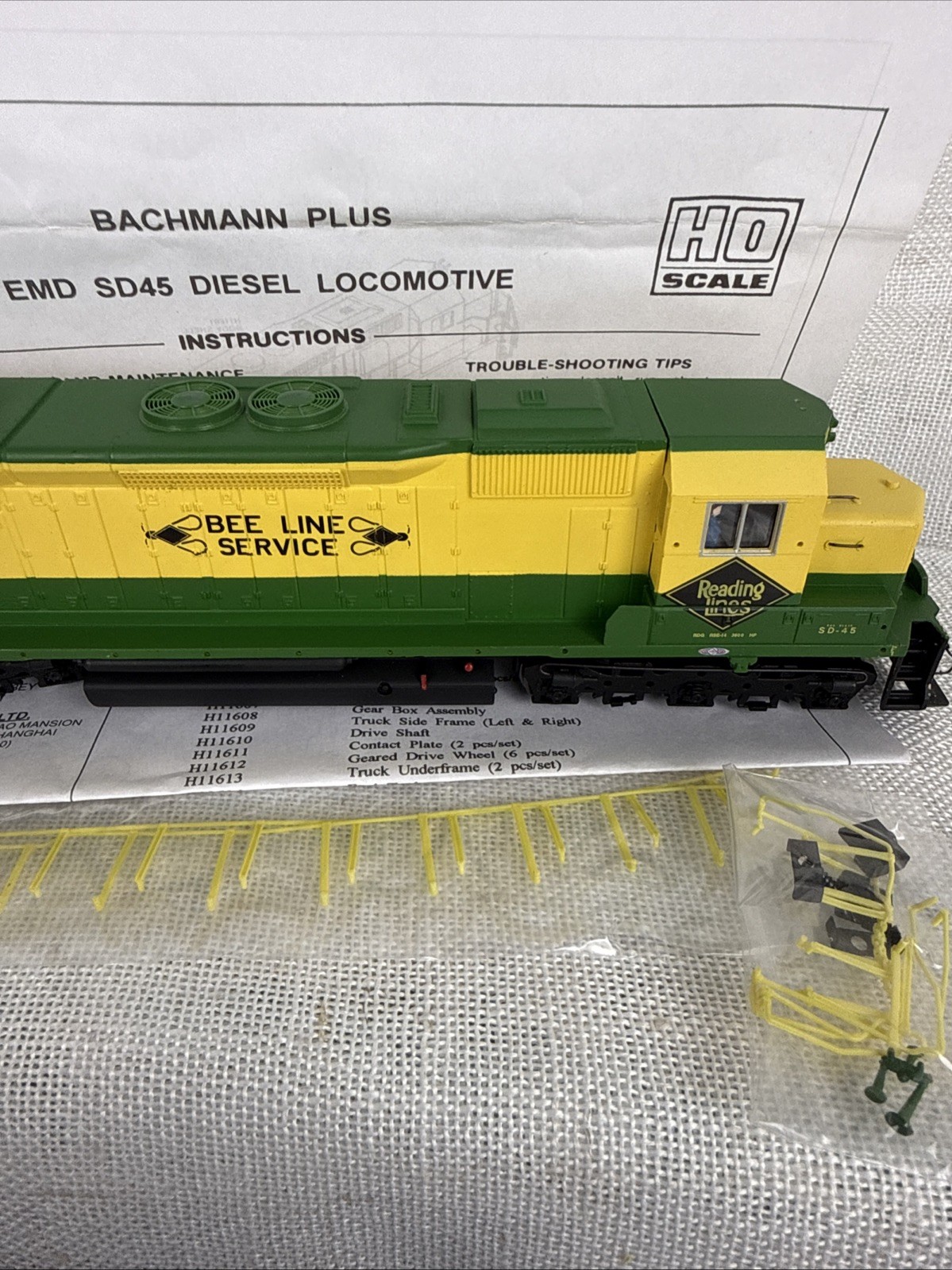 HO Bachmann Spectrum SD-45 Diesel Engine – “Reading-Bee Line” #7604 NEW!!!!!!!!!