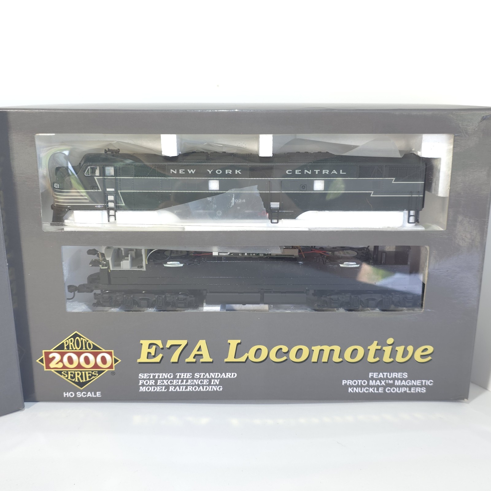 Walthers Proto 2000 HO 920-40995 NYC New York Central E7A & E7B Diesel Locomotiv
