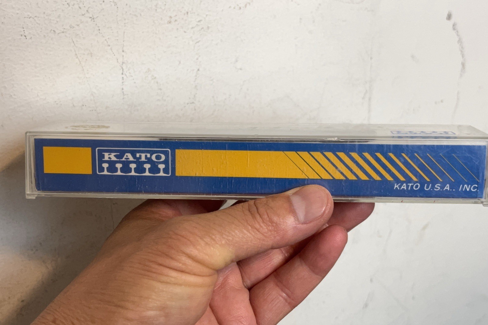 N Scale Kato 176-019 EMD GP38/GP38-2 Southern Pacific Locomotive 4832 Unused new