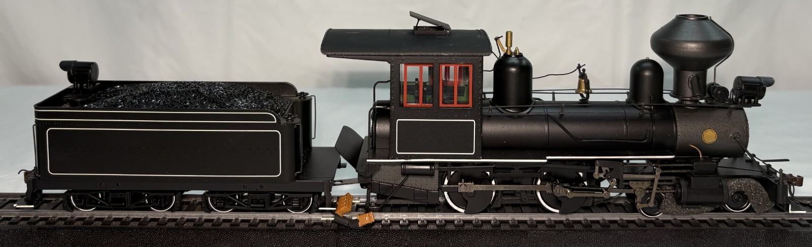 Bachmann Spectrum On30 2-6-0 Mogul Steam Locomotive & Tender #28326