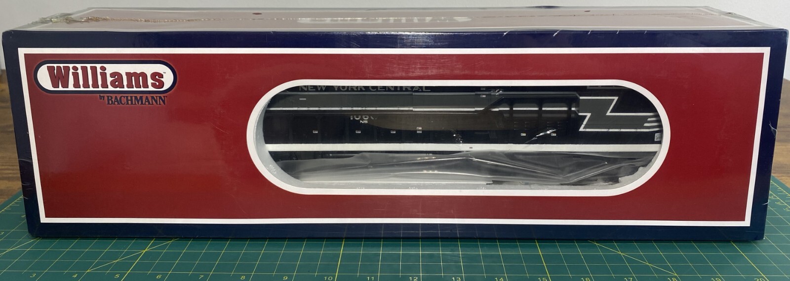 Williams 21831 New York Central NS Heritage EMD SD90 Diesel Locomotive #1066