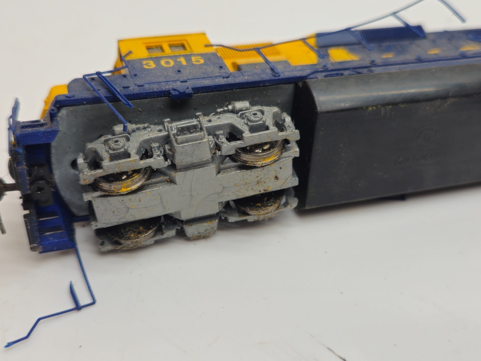 BACHMANN #63598 N Scale EMD GP-40 LOCOMOTIVE – ALASKA RAILROAD #3015