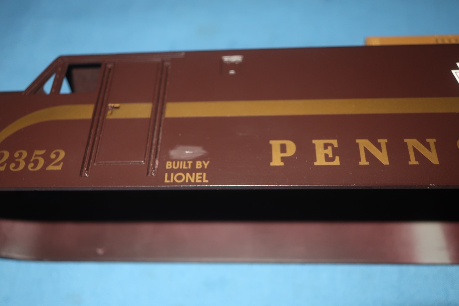 Lionel #2352 Pennsylvania EP-5 Electric Locomotive Shell. MT Clemens Era Shell