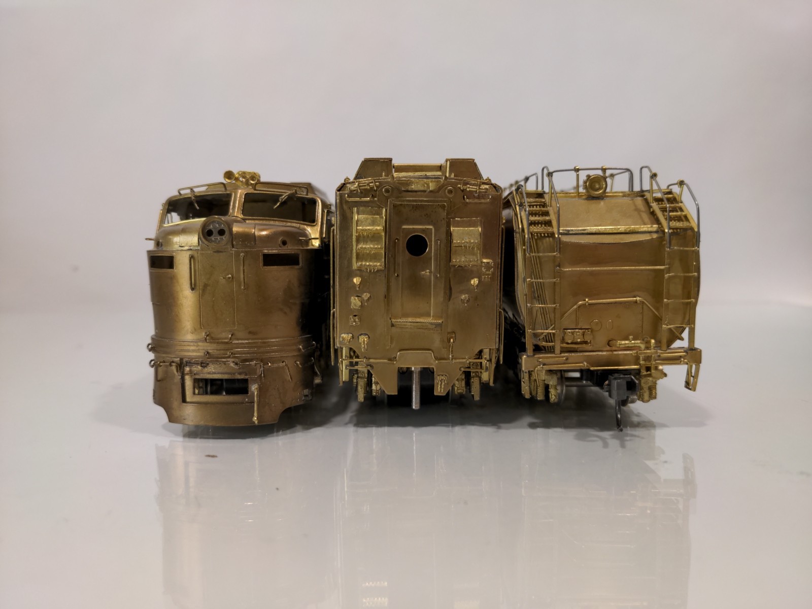 Overland Union Pacific UP 8500 hp 3-Unit Gas Turbine HO Unpainted Brass OMI-1849