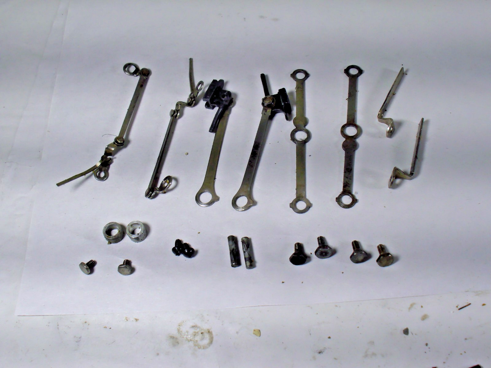 Lionel Original Vintage Part for Postwar early 2026 complete rods and linkage