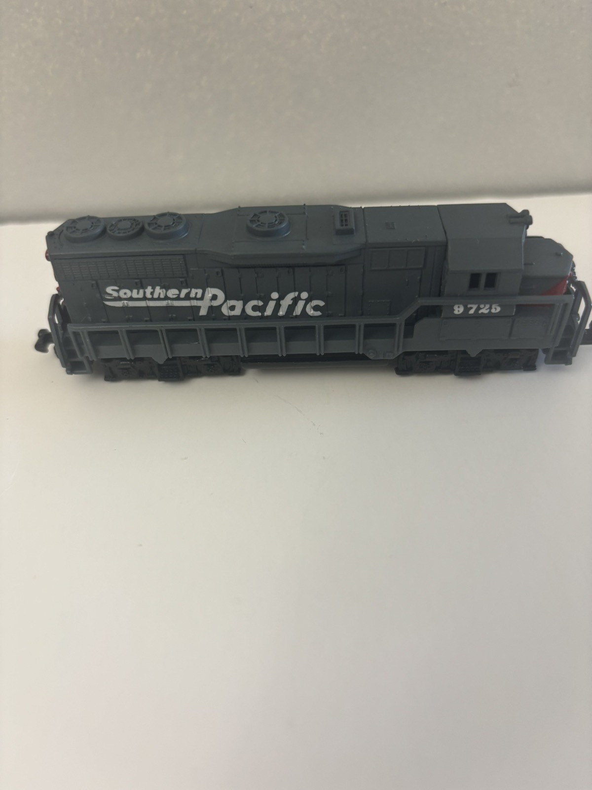Southern Pacific Locomotive #9725