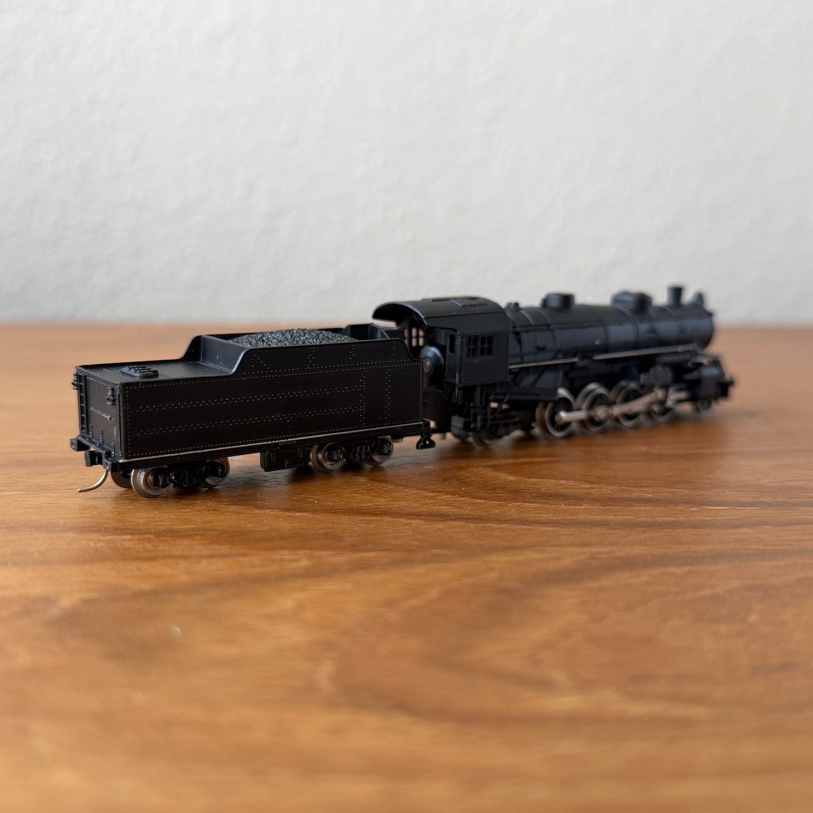 Atlas 2180 N Scale Undecorated 2-8-2 Mikado Steam Locomotive & Tender W/ Box