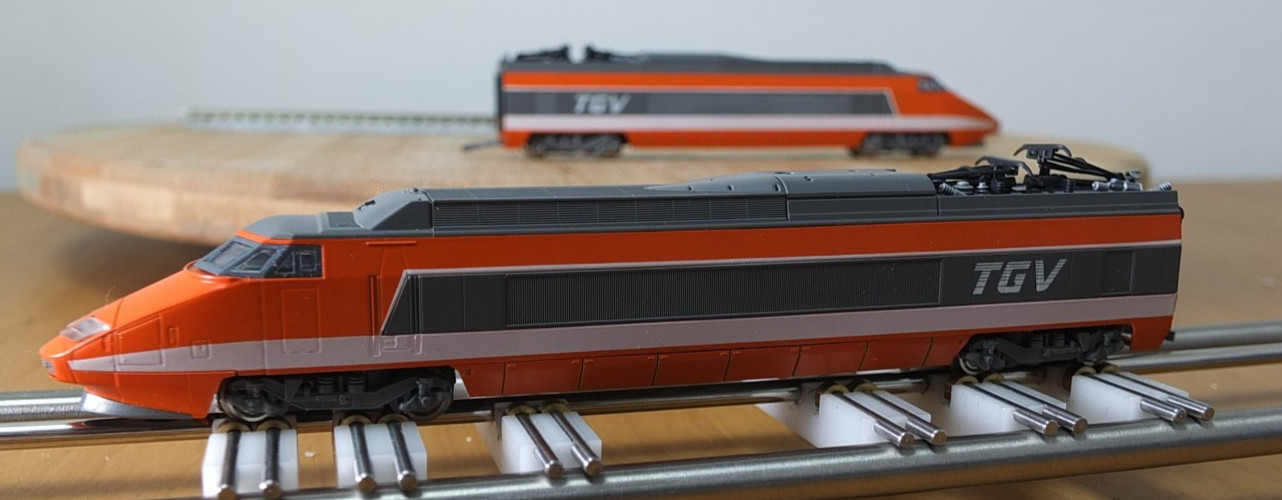 Kato 10-091 N Gauge TGV 6-car set in SNCF orange livery