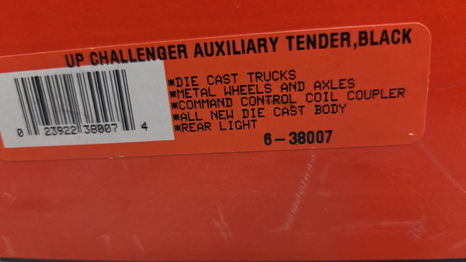 Lionel 6-38007 Union Pacific Challenger Black Auxiliary Tender. New in box.