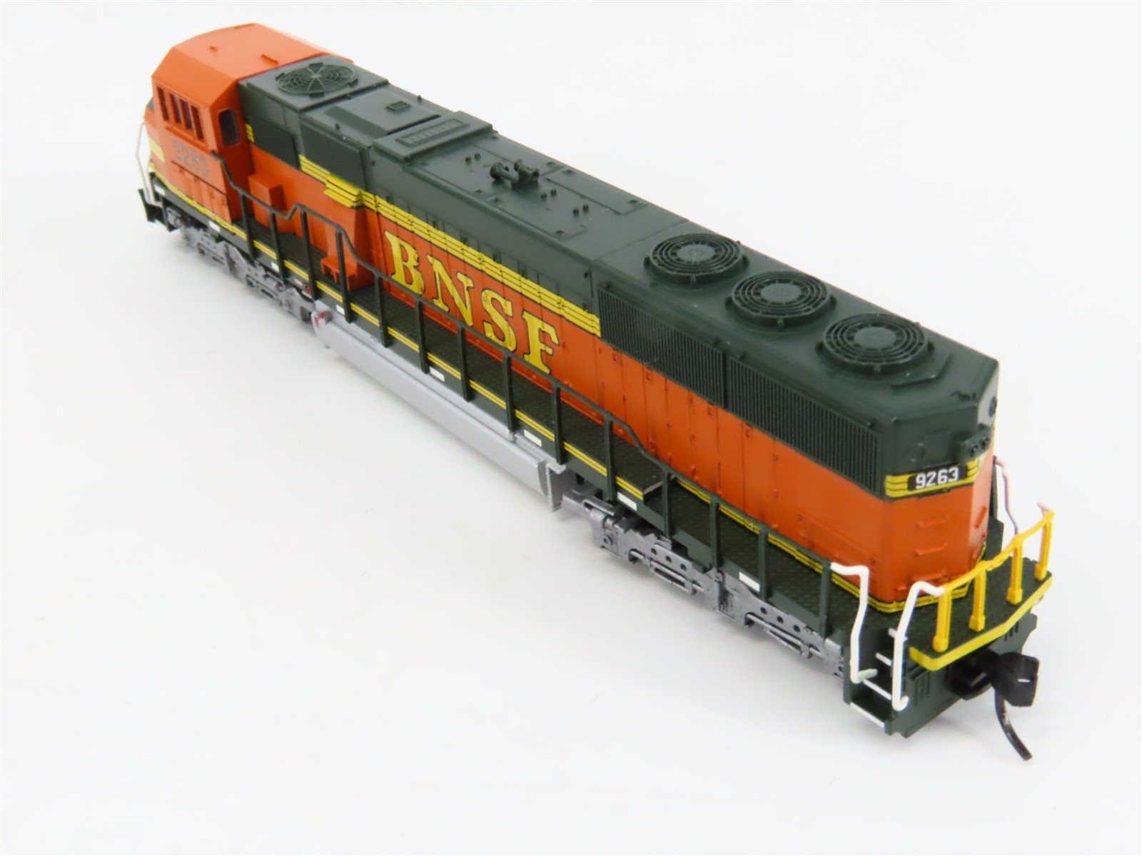 N Scale Atlas 49269 BNSF Railway SD60M Diesel Locomotive #9263 – DCC Ready