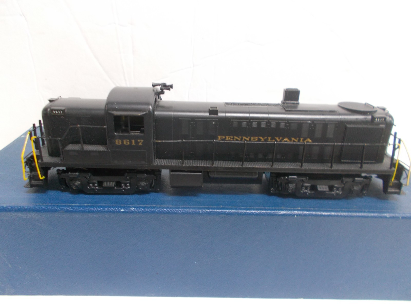 ALCO # D-129 ~BRASS~PENNSYLVANIA RS-3 LOCOMOTIVE # 8617 ~RUNS GOOD~READ~HO SCALE