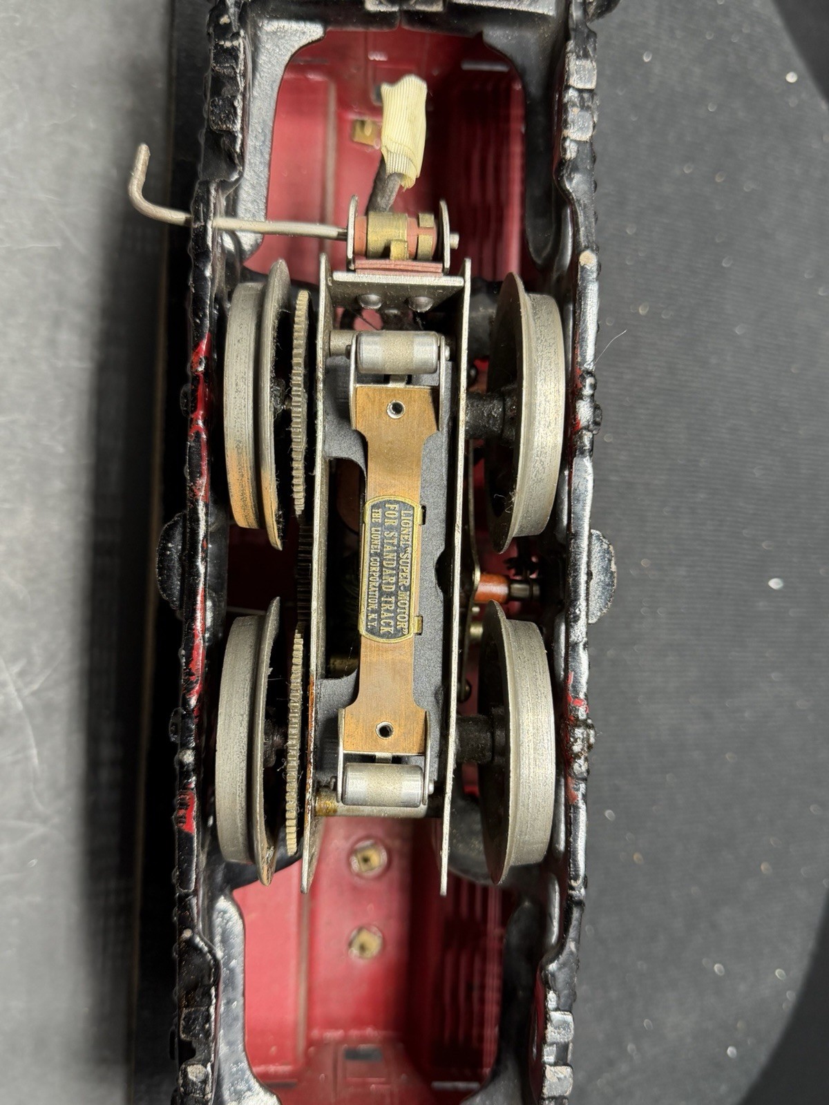 Pre-War Ives/Lionel Wide Gauge Electric Locomotive With Cars And Track Untested