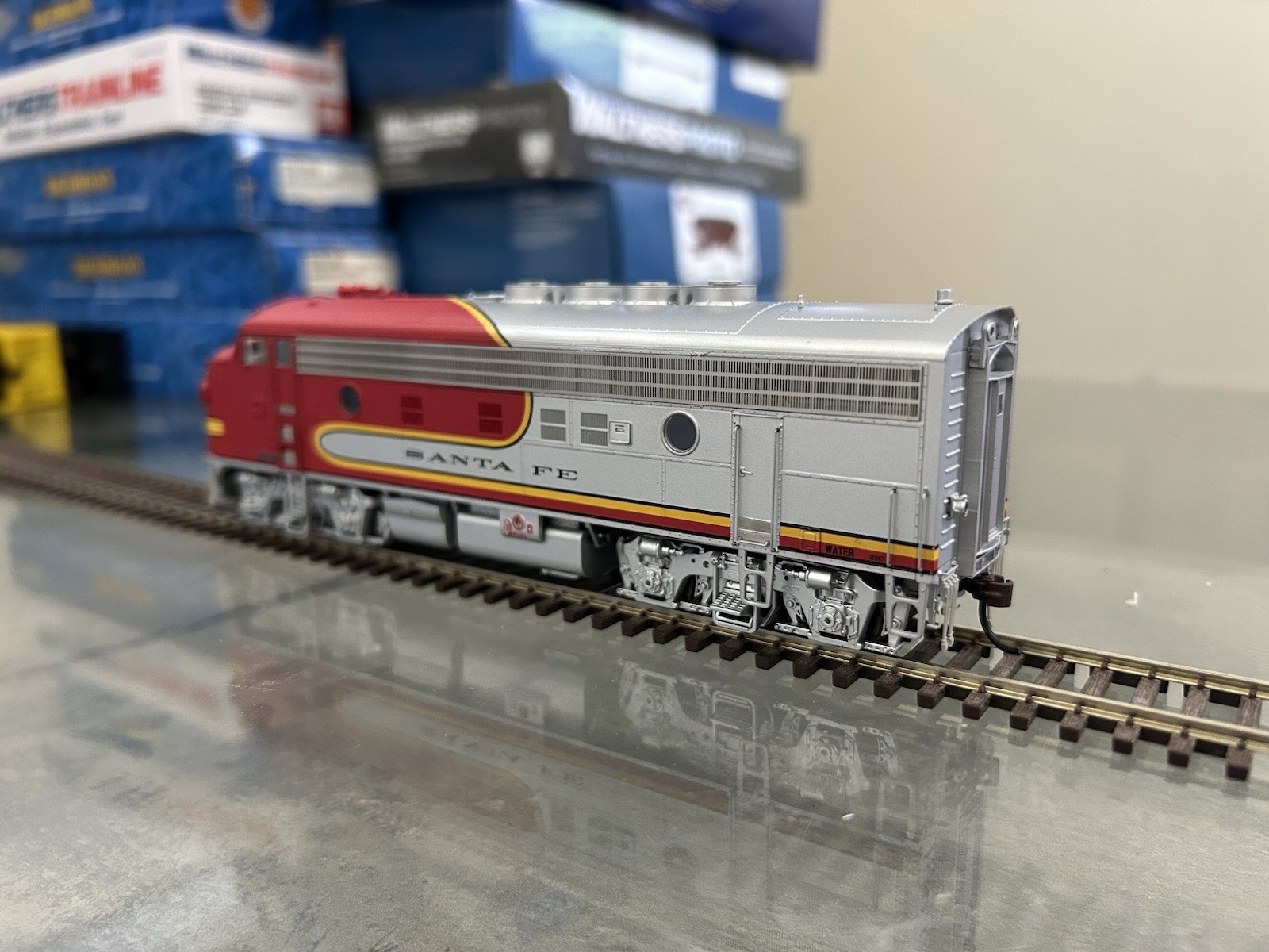 Athearn Genesis HO Santa Fe F3A/F3B Warbonnet #21C/#21A DCCSound ATHG19559 19560