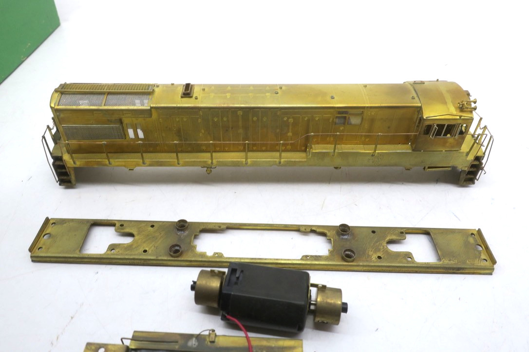 HO Overland Models OMI 5097 Brass Reading U30C Diesel Locomotive RDG #6300